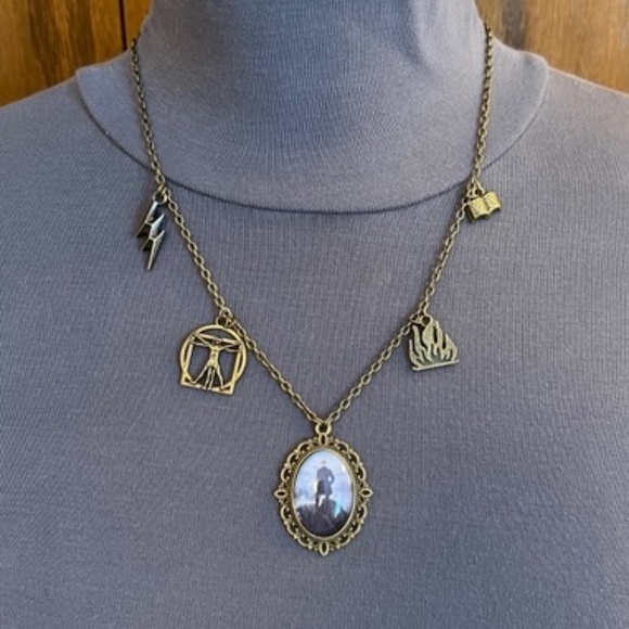 Victor Frankenstein Handmade Character Necklace, Wanderer Above the Sea of Fog - Picture 7 of 15